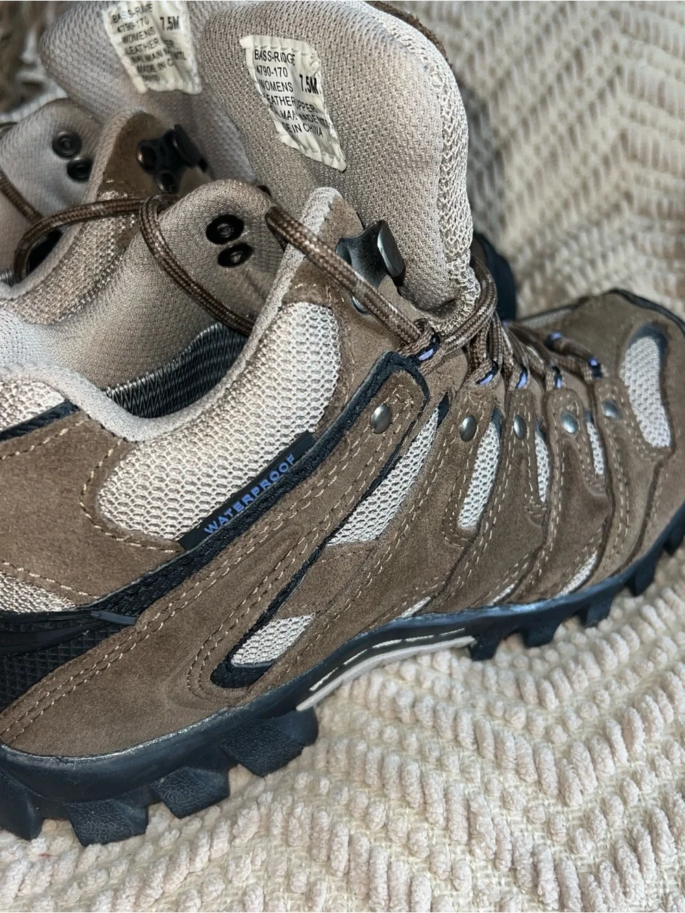 Bass Hiking Boots 7.5 Women’s Like New
